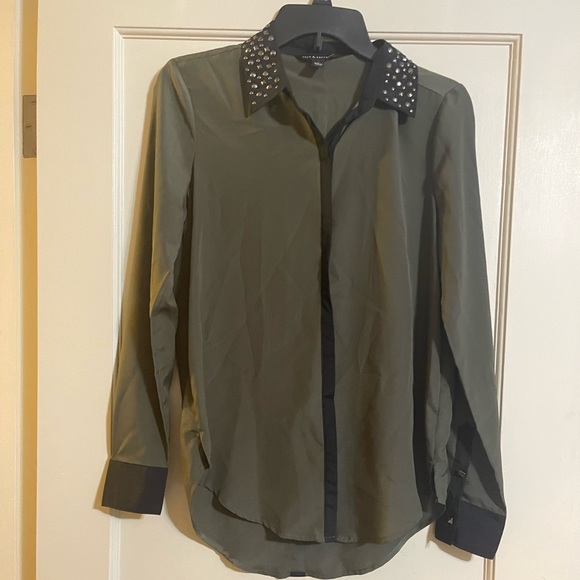 Rock & Republic Tops - Rock & Republic Olive button up.  Size small. Stud detail.  Good condition